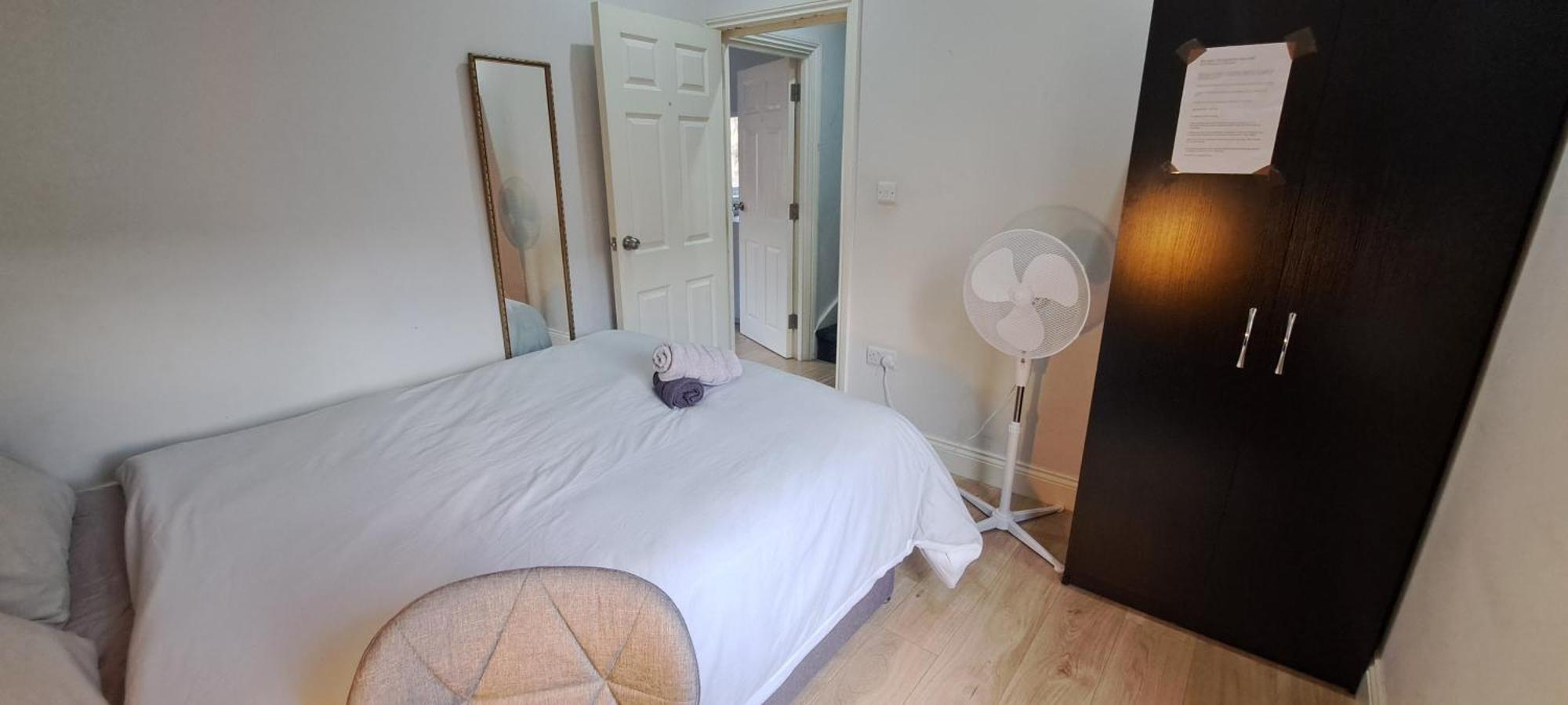 Comfy Fenia Stay London Exterior photo