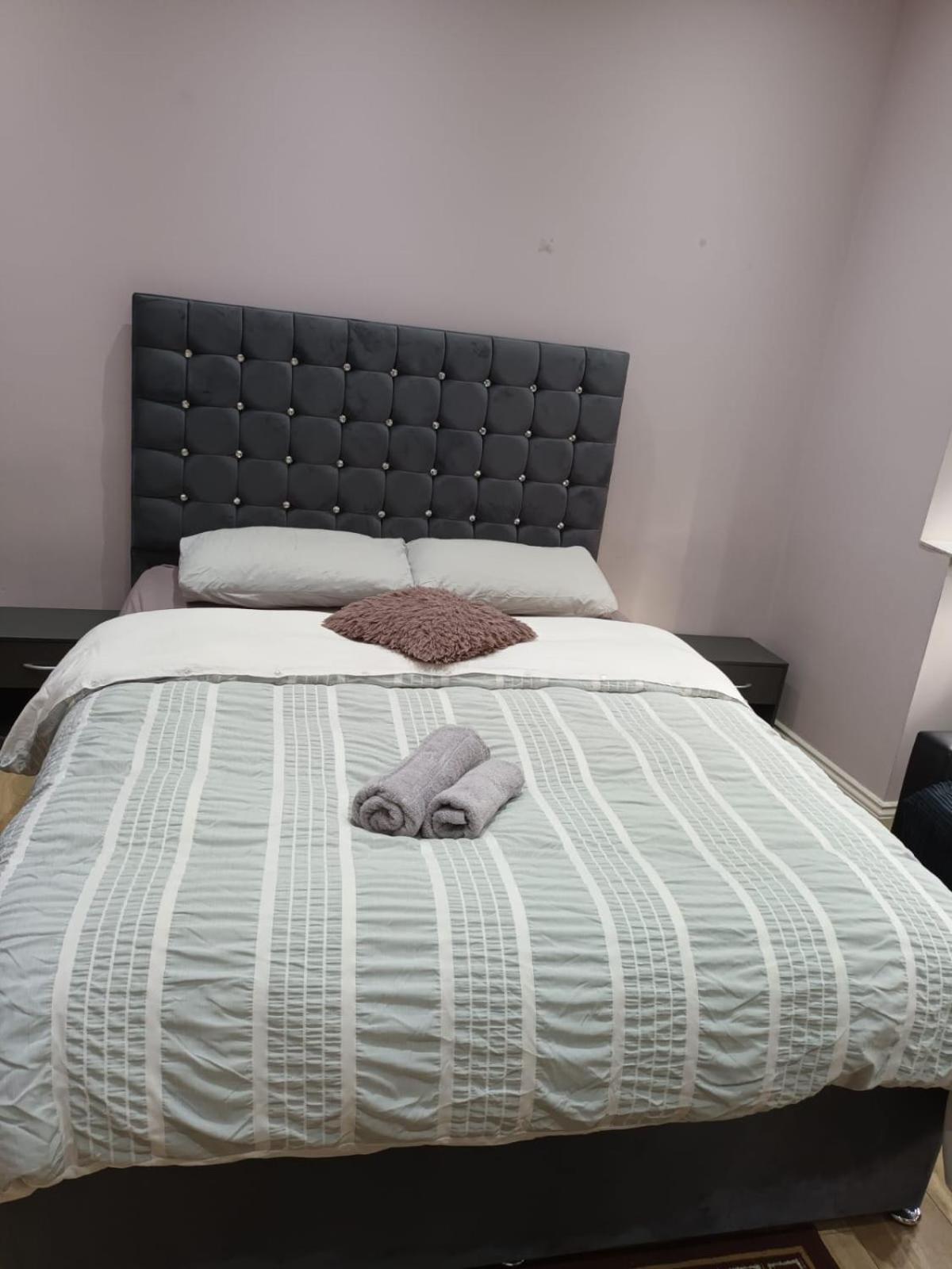 Comfy Fenia Stay London Room photo